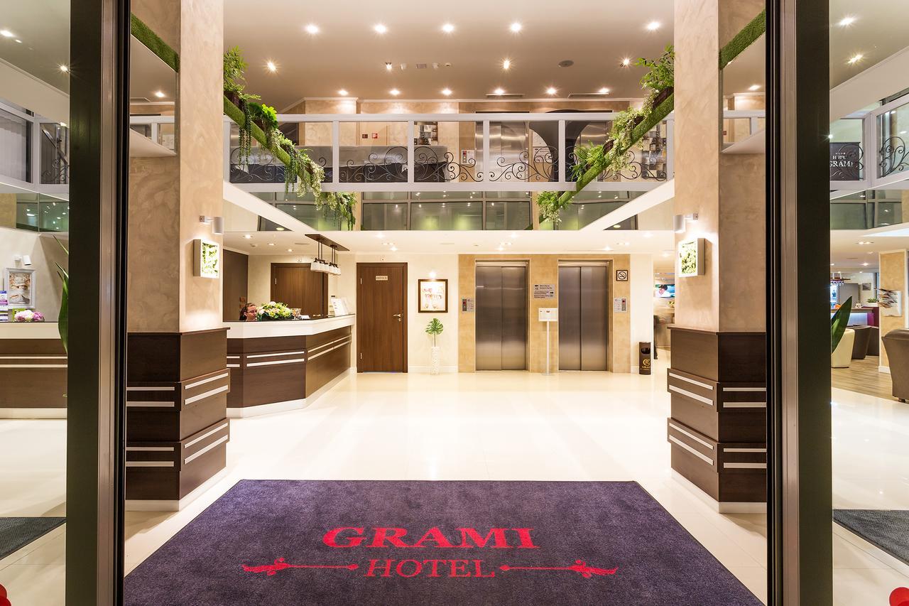 Grami Hotel Sofía Exterior foto
